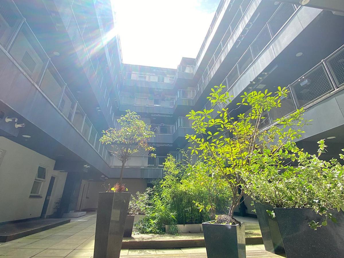 Glasgow Two Bedroom Penthouse Екстер'єр фото